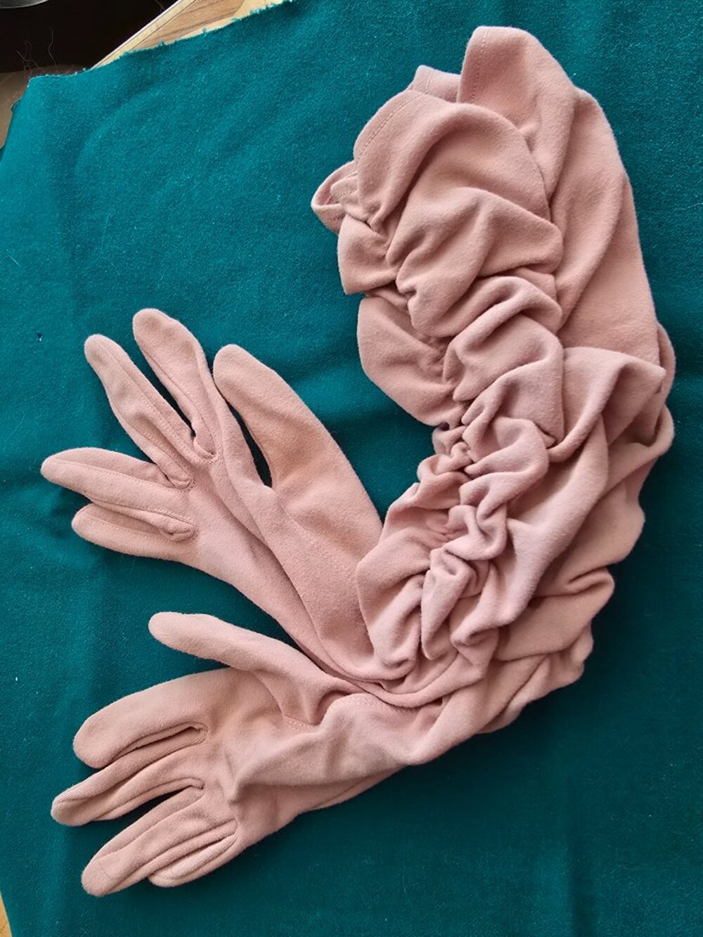 Geo. Morgan Gloves Ltd. - Vintage Ruched Slouch Evening Gloves in a Dusty Pink